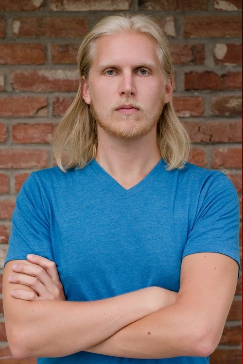 Patrick Poe as Thomas Pray