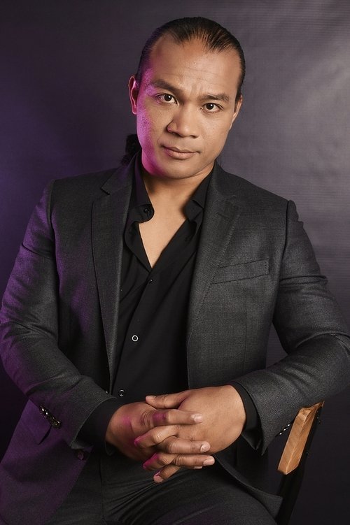 Ermar Alexander as Lan Sade