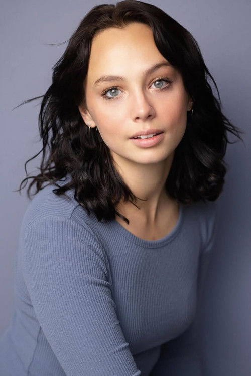 Téa Doherty as Avery