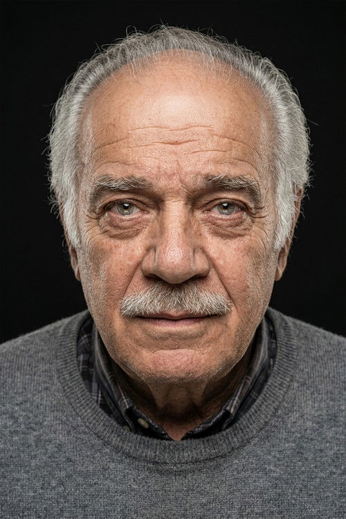 Niyazi Er as Ağır Ceza Üyesi