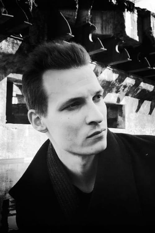 Timo Wagner as Stefano Drago