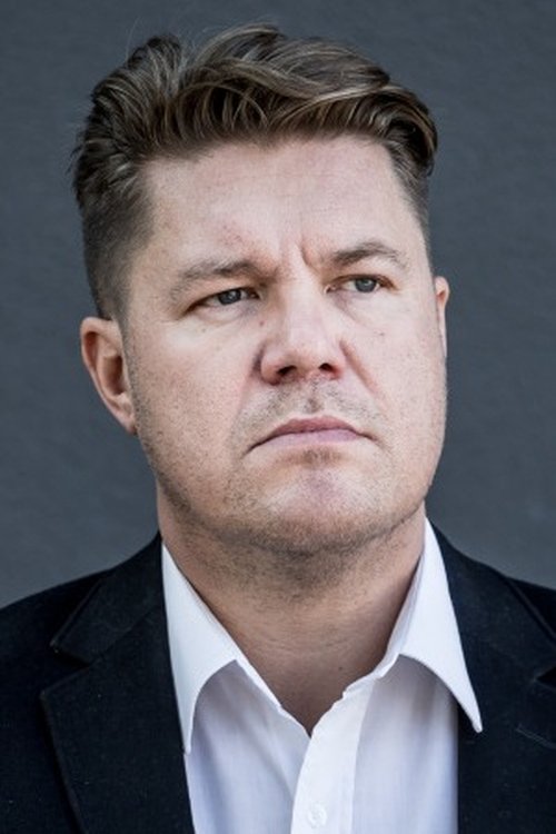 Hannes Võrno as Elmar