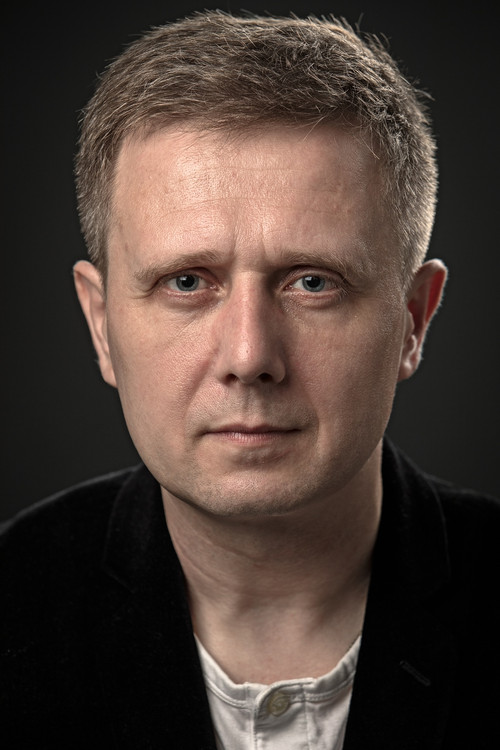 Aleksandr Razbash as Sasha