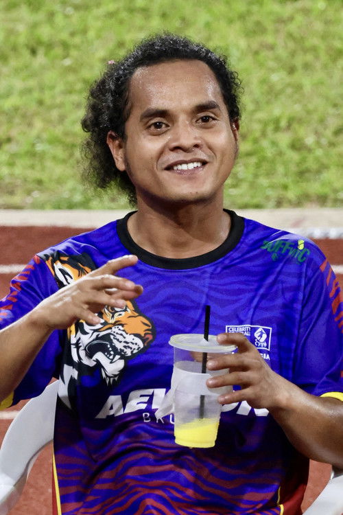 Atu Zero as Reception Guy