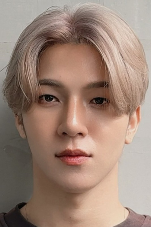 Nutchapol Cheevapanyaroj as Self