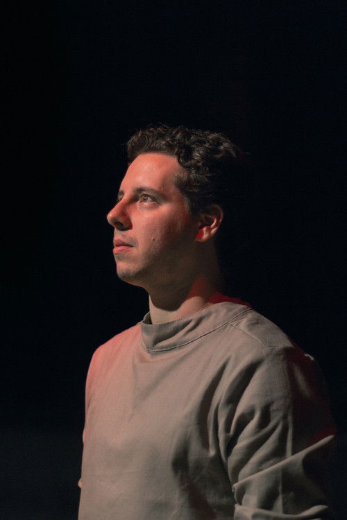 Vitor Campos as Gabriel