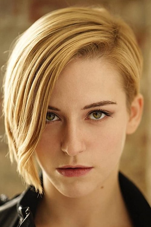 Celine du Tertre as Emily