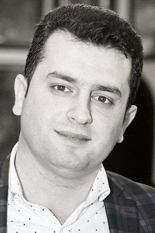 Elshad Murtuzov as Müdir