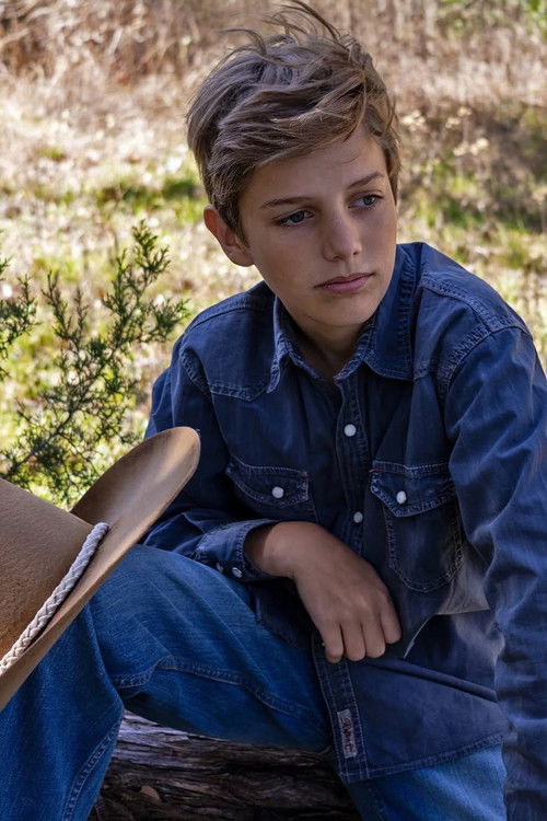 Jake Cockburn as James Wells