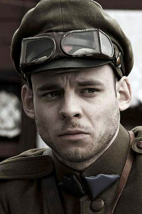 Vojtěch Záveský as Robert