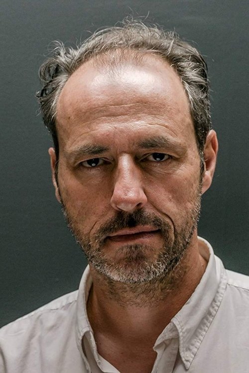 Dimitris Tsilinikos as γιατρός