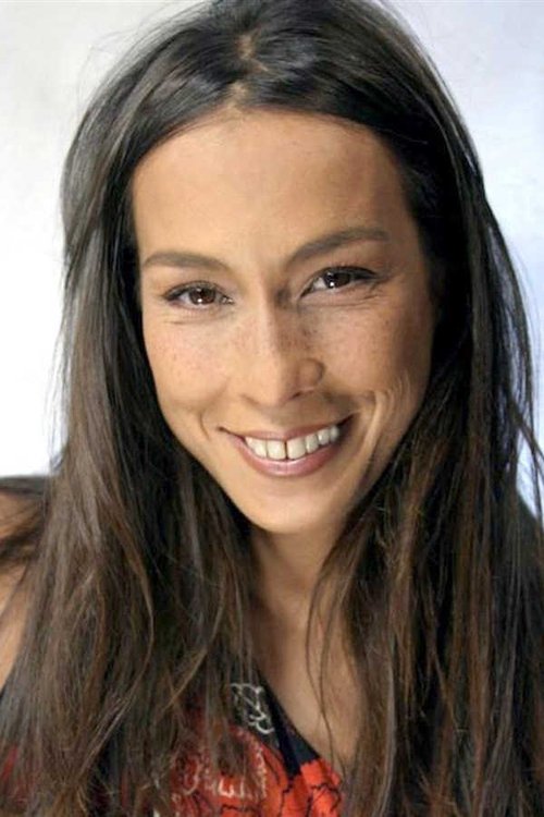 Vanille Attié as Maria