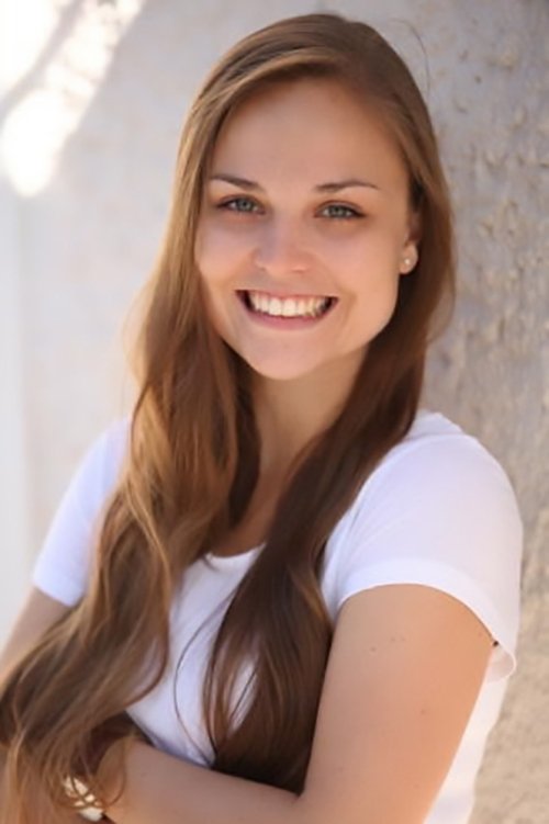 Christina Peifer as Kissi