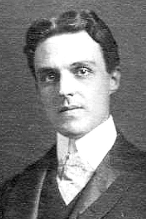 Raymond Whittaker as Shackleton