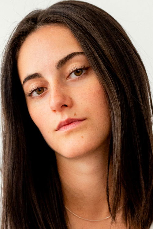 Ada Mar Lupiáñez as Nieves