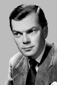 Derek Blomfield as Carman