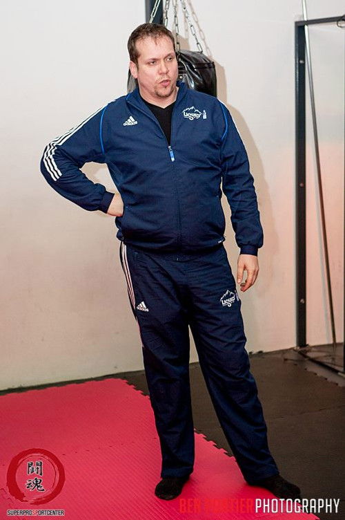 Dennis Krauweel as Coach