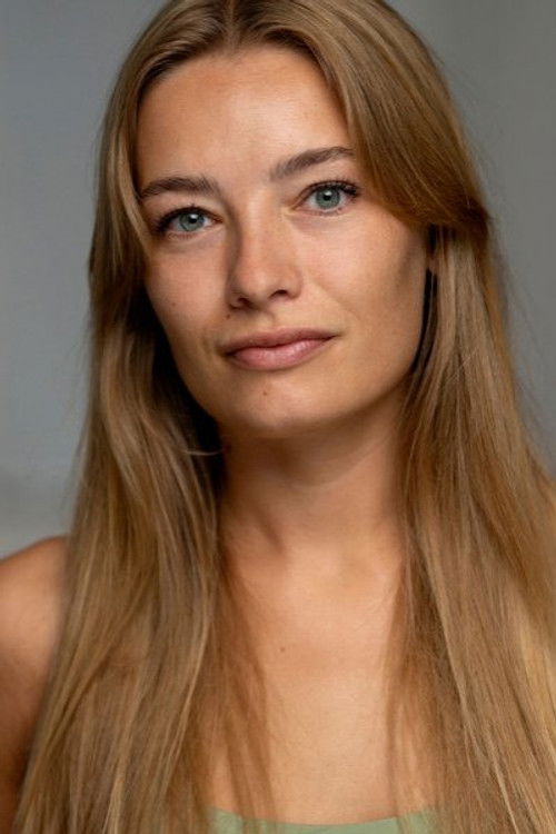 Carla Malling Agger as Sugardater