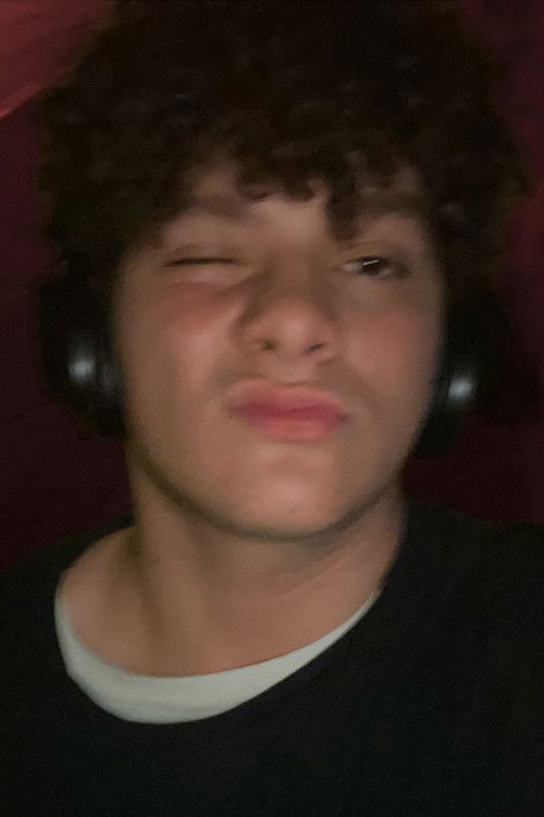 Tomer Hirsch as Cherry