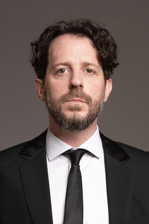 Daniel Surasky as El Estenógrafo