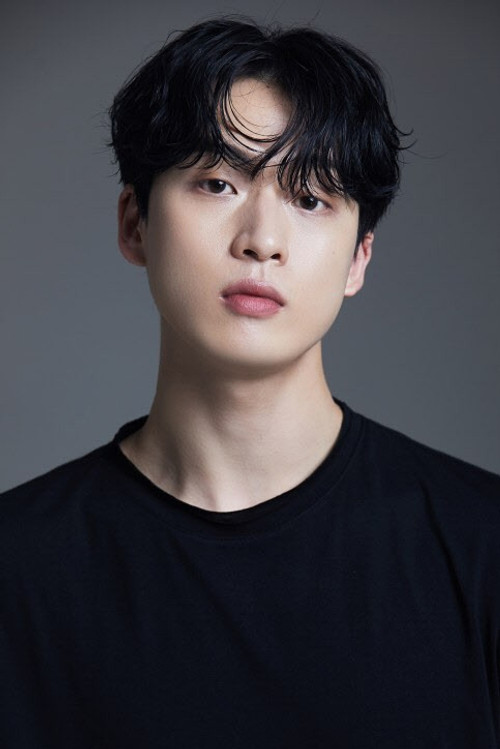 Kim Kang-min as Choi Si-yeol