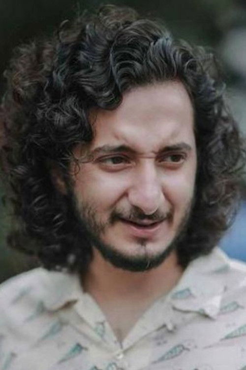 Sushin Shyam as Imtiaz's friend