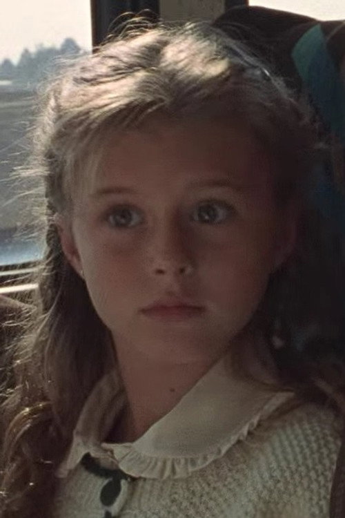 Allison Whitbeck as Anya (as Alison Whitbeck)