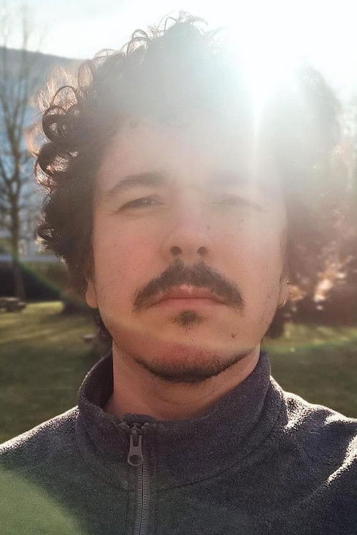 Hugo Amoedo Canal as Robin