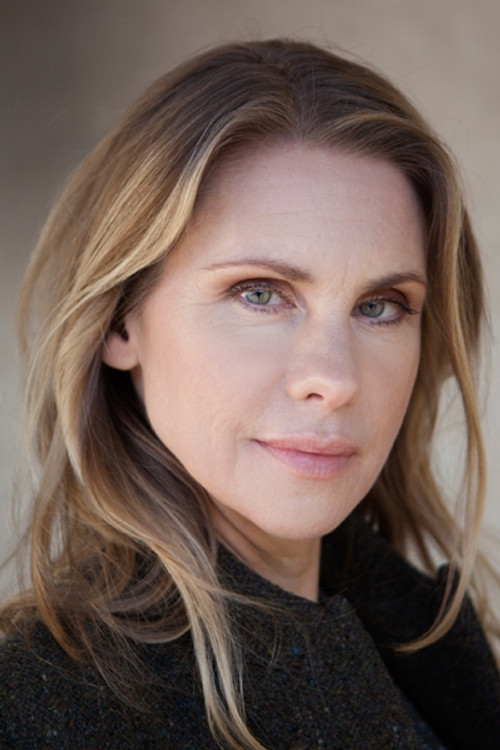 Tanja Schleiff as Gertrud