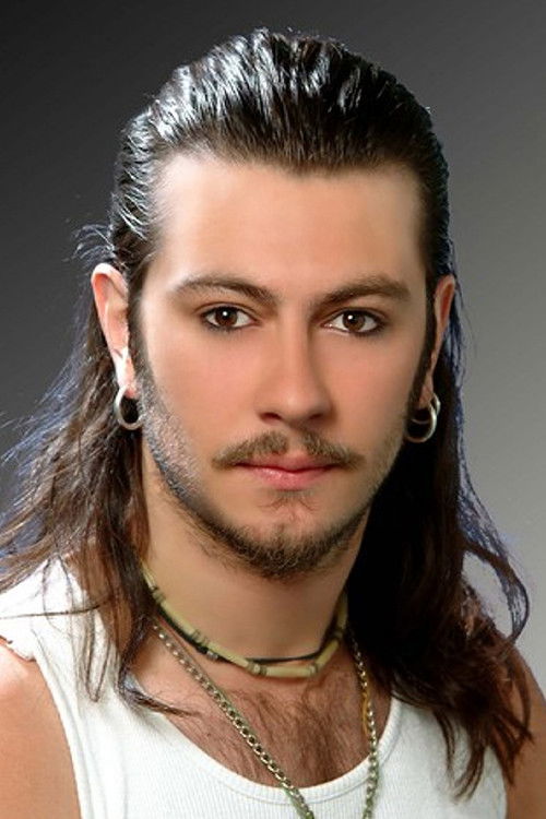 Barış Akarsu as Tarık Tekelioğlu