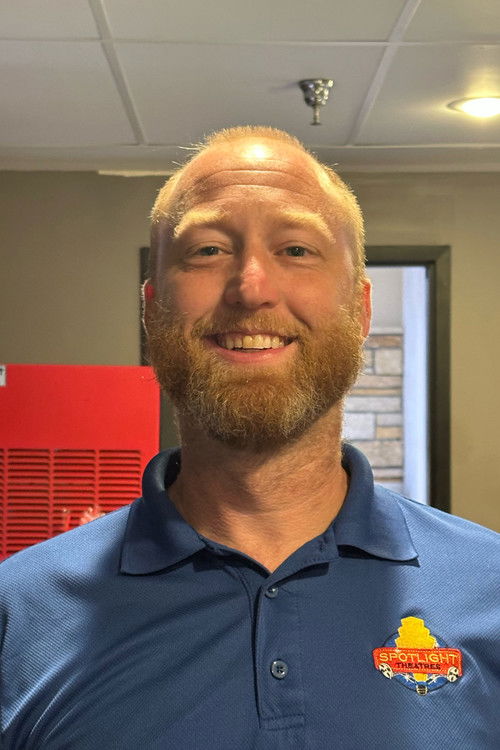 Perry Thrun as Quentin