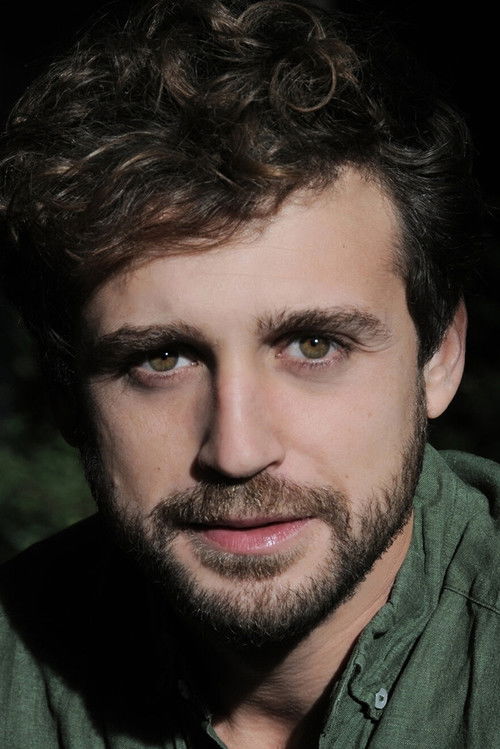 Dodi de Miquel as Lizardo