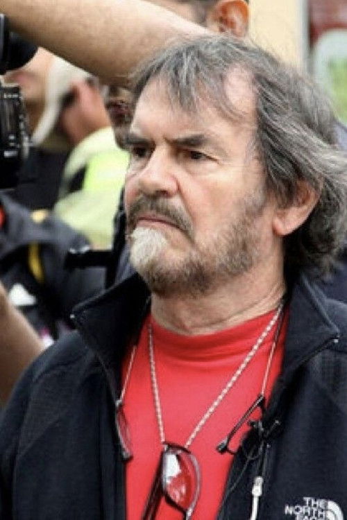 Carlos Azpúrua as 