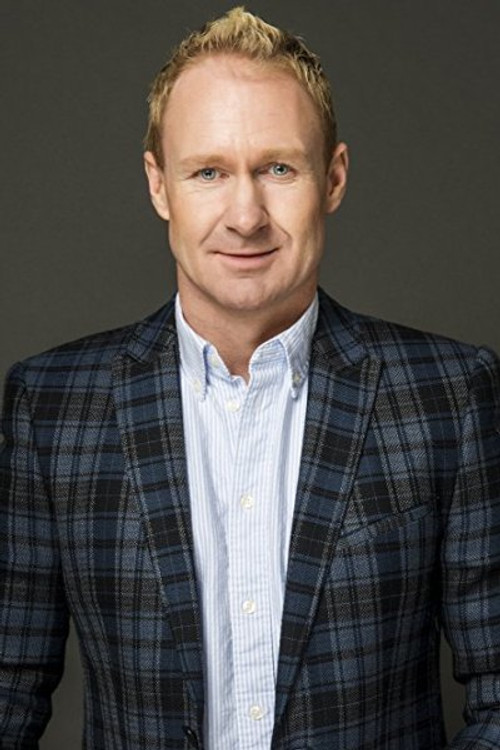 Kjetil Paulsen as Shop Employee