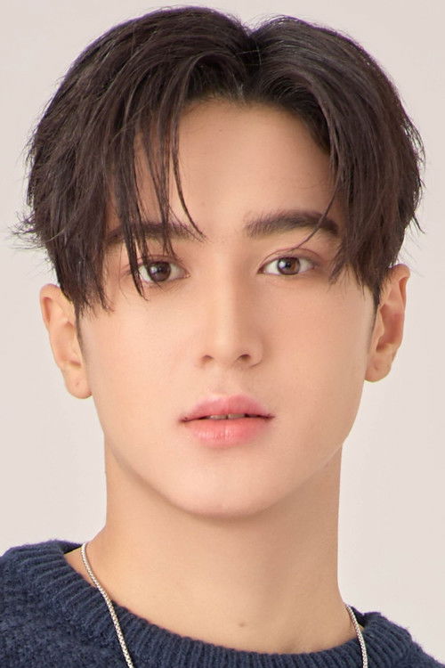 Promsakha Na Sakolnakron as Mark