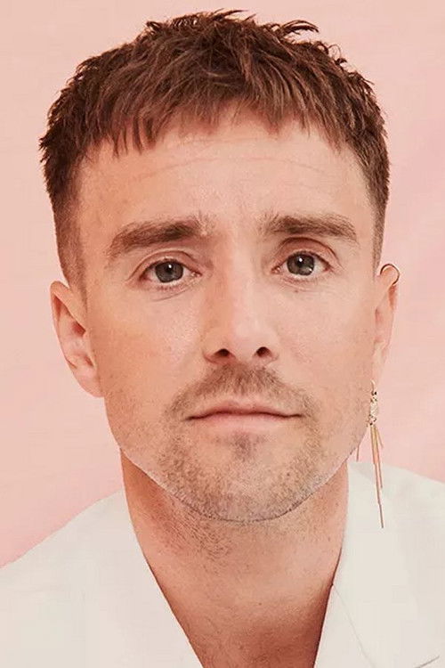 Martin Johannes Larsen as Vært