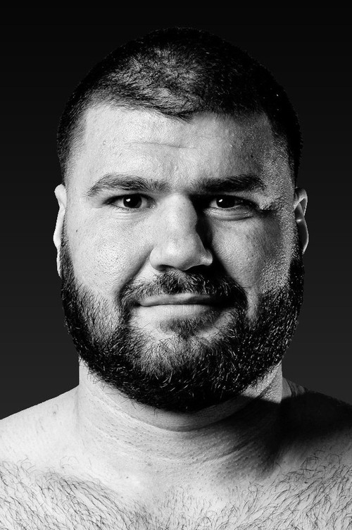 Gurgen Hovhannisyan as Self