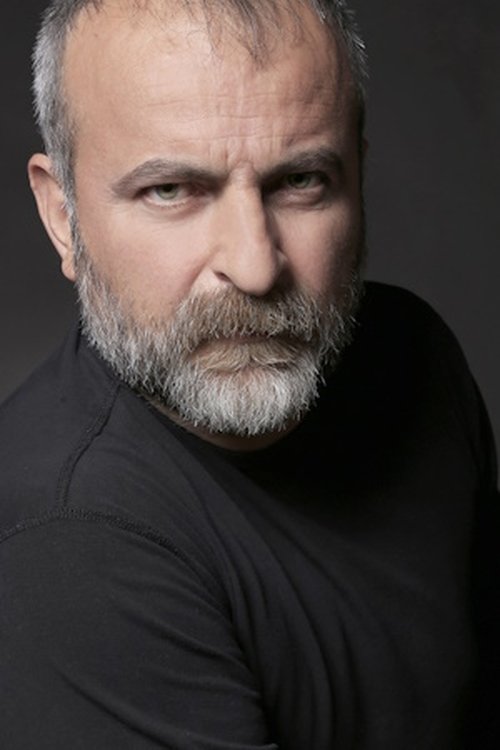 Murat Aydın as Hasan