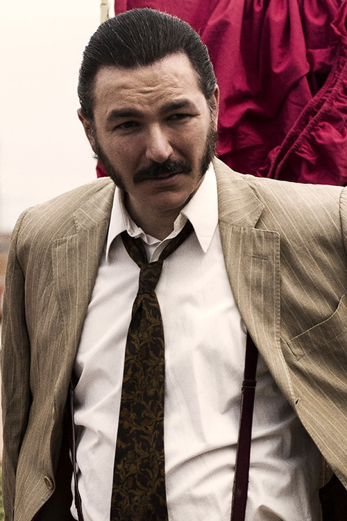 Federico Rosati as Kurtz