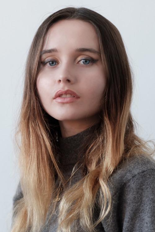 Kansas Bowling as Mary