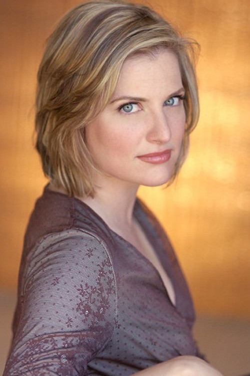 Maria McCann as Liz Boyd