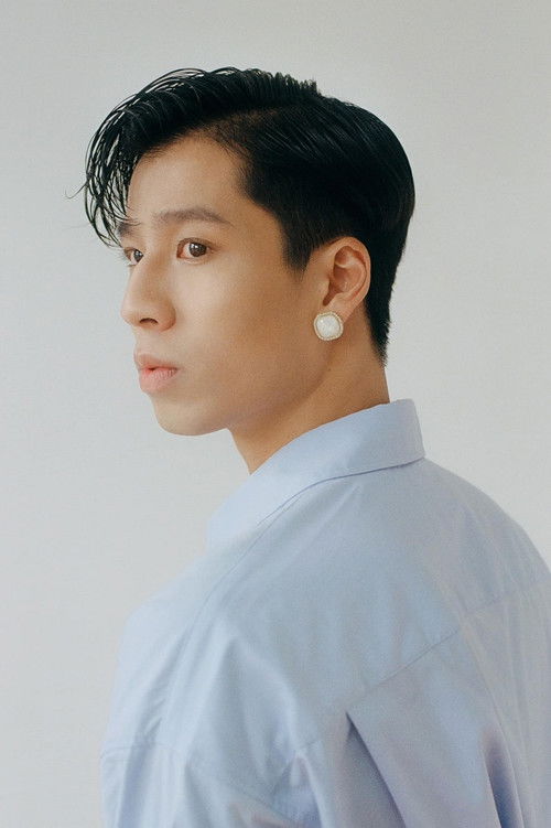 Tuan Anh Chu as Bartender