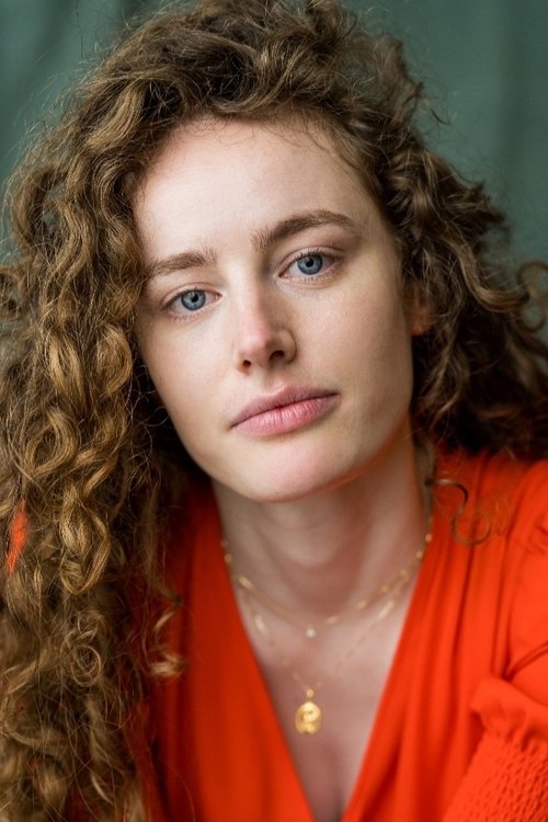 Dolores Devaujany as Anna