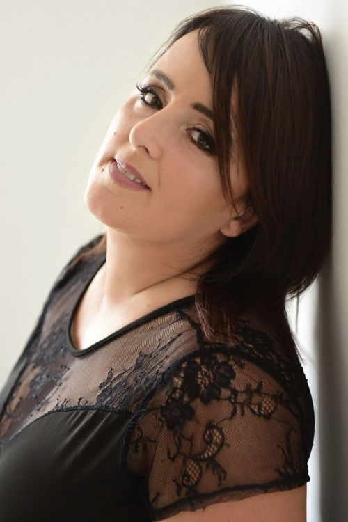 Titina Maroncelli as Moglie di Enzo