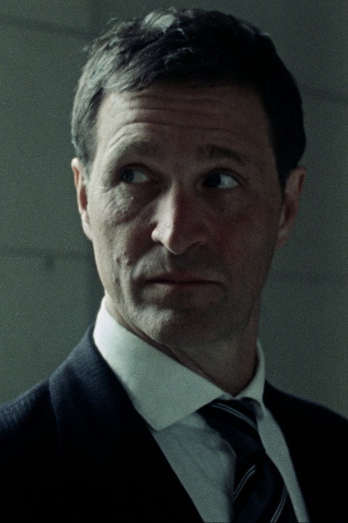 Alejandro Kersfeld as Kaplan