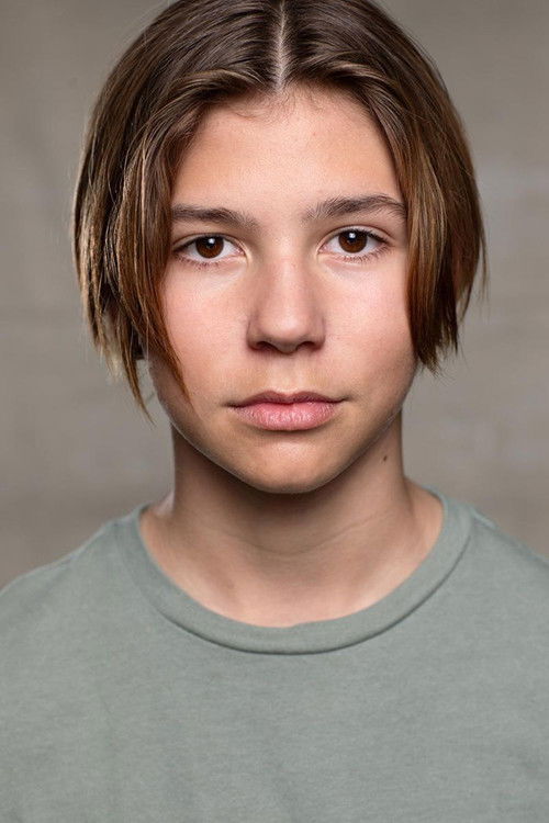 Tenz McCall as Ben Smallbone