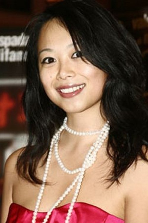 Man Lo Zhang as Signora Li