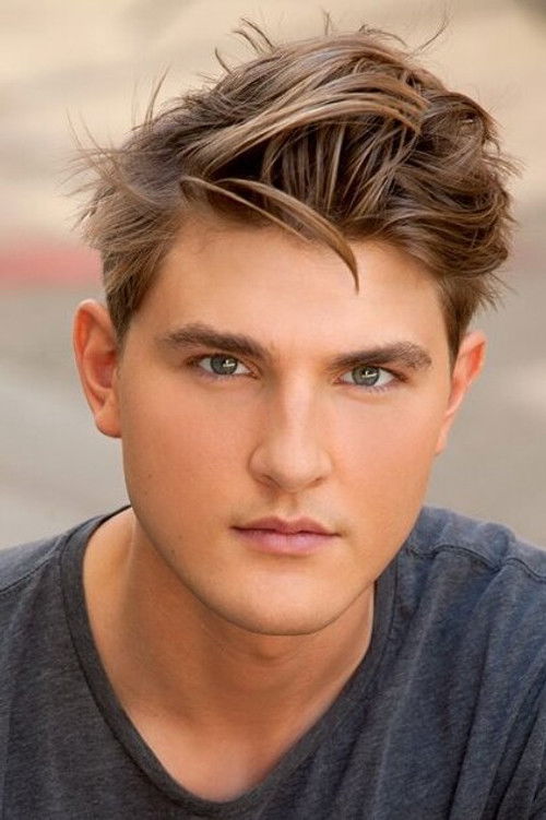 Julien Dean Lacroix as Titus Moor