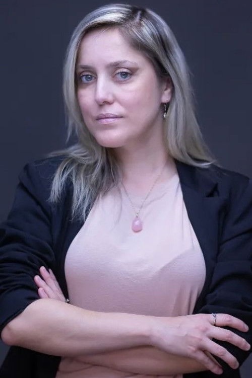 Cibele Donato as Maya