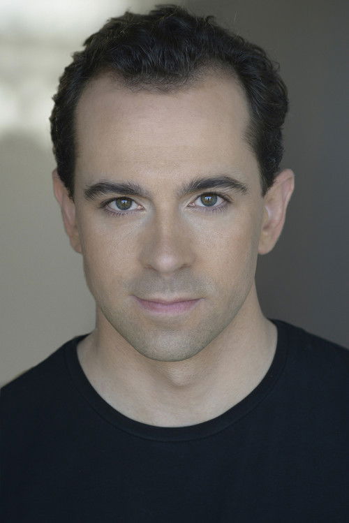 Rob McClure as Gull (voice)